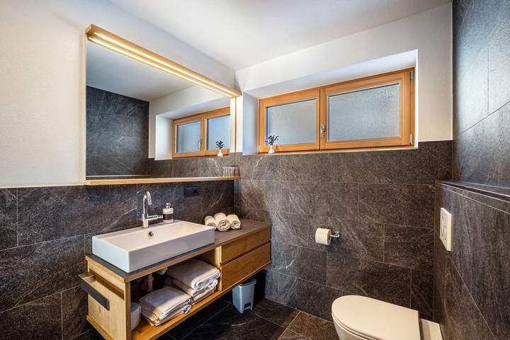 Hel lejlighed, Apartment 'Hubertus - Speikboden' with Mountain View, Private Terrace and Wi-Fi in Hohe Tauern, Sand in Taufers