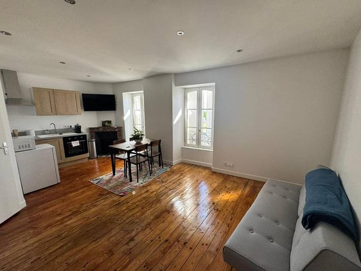Gîte pour 4 personnes, avec terrasse et vue à Pons - 2