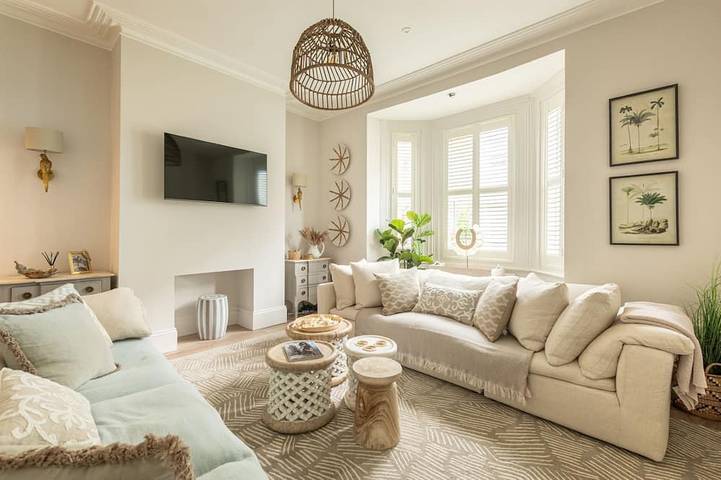 Cottage for 12 people, with terrace and garden in Bournemouth