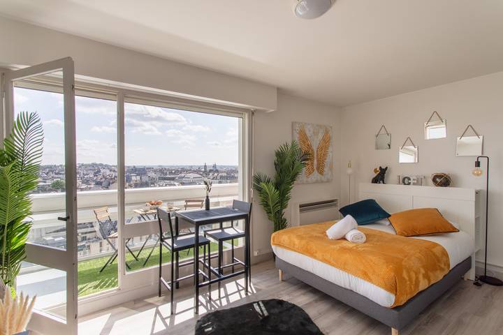 Appartement entier, Le Studio de l'Ange - Vue imprenable in Rennes, Région de Rennes