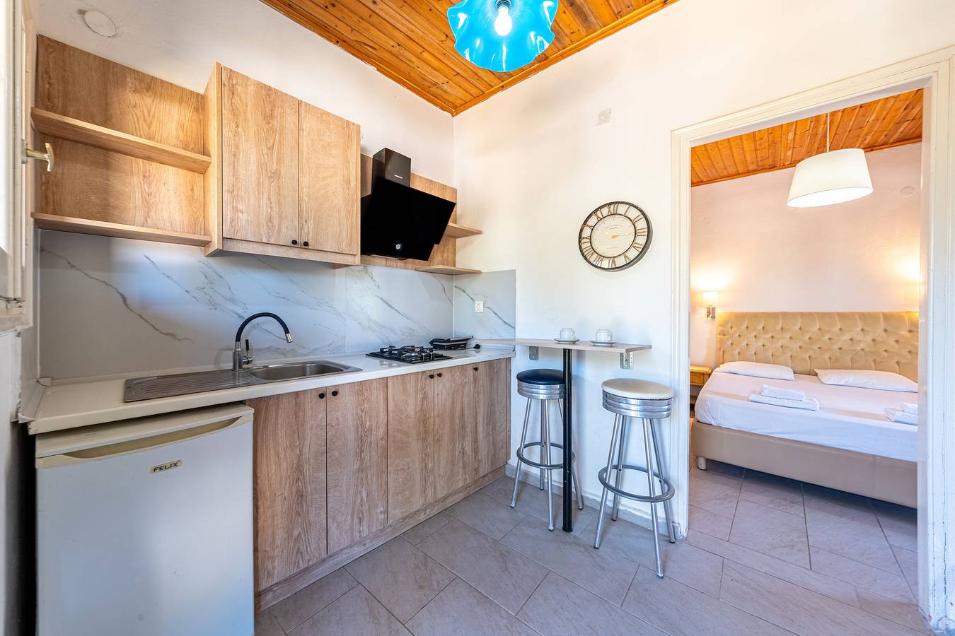 Entire studio, Apartment 'Alykes Family Resort Triple Room 1' with Balcony, Wi-Fi and Air Conditioning in Corfu