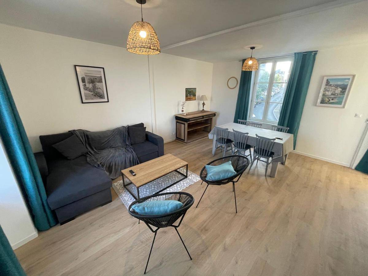 Appartement entier, Three-Bedroom Apartment in Pouzauges, Fontenay-le-Comte