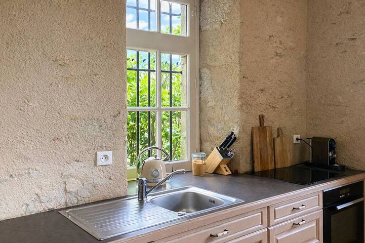 Château pour 10 personnes, avec jardin dans les Deux-Sèvres - 2