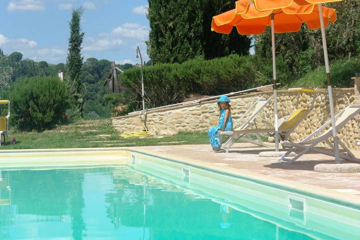 Location de vacances pour 7 personnes, avec piscine et jardin à Poggibonsi - 4