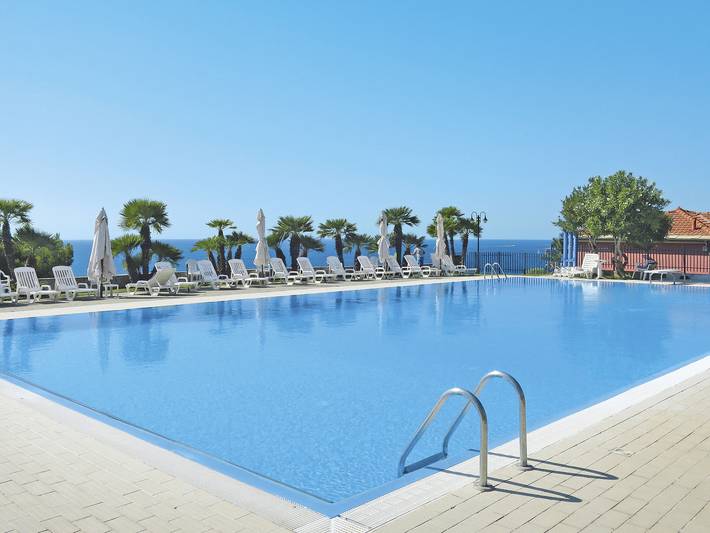 Ferienwohnung für 4 Personen, mit Garten und Terrasse in Cipressa