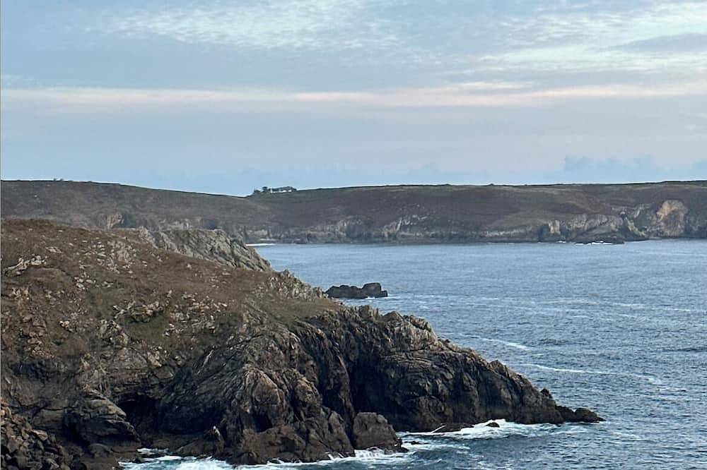 House at the end of the world Completely renovated/ 9- Finistère Pointe du Raz in Pointe du Raz, Cléden-Cap-Sizun