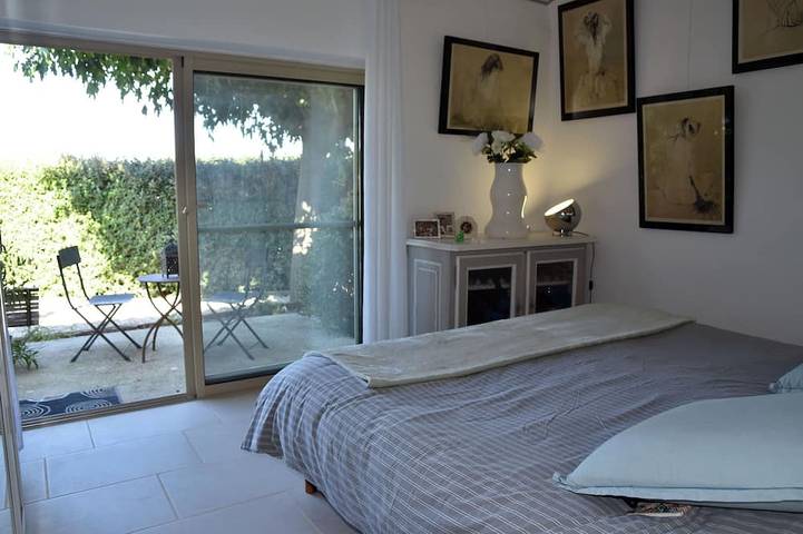 Location de vacances pour 8 personnes, avec jardin à Maubec - 3