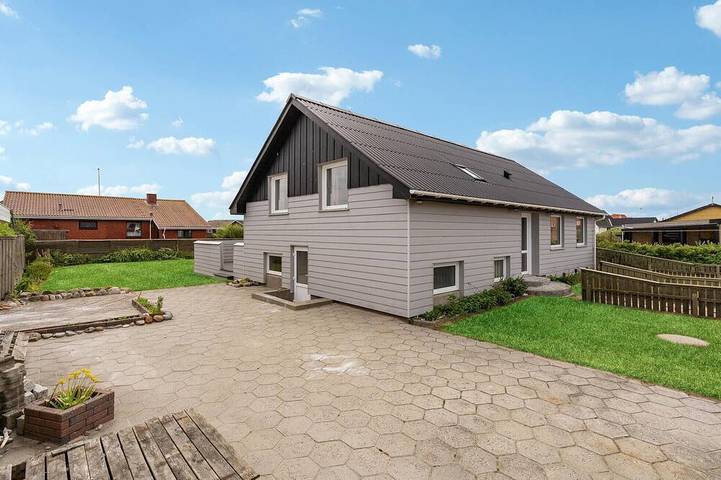 Ferienhaus für 5 Personen, mit Garten in Thorsminde