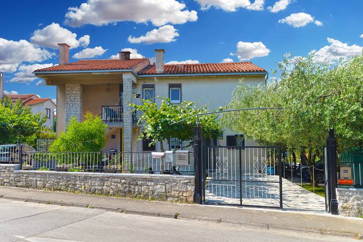 Apartament wakacyjny dla 6 osób, z Balkon w Pula