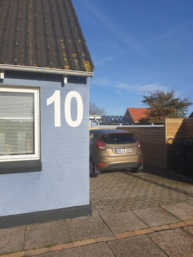 Ferielejlighed for 5 personer, med Terrasse og Have i Frederikshavn