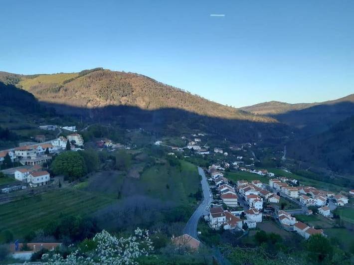 Gîte pour 4 personnes, avec terrasse et vue, animaux acceptés à Manteigas - 3