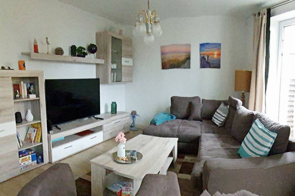 Ganze Wohnung, Großzügige Maisonette mit Abend-Terrasse und in der Nähe zum Zentrum u. Strand in Drei Kaiserbäder, Heringsdorf