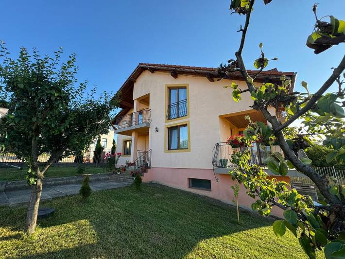 Maison d’hôte pour 2 personnes, avec Balcon et Terrasse ainsi que Jardin et Vue à Sibiu - 2