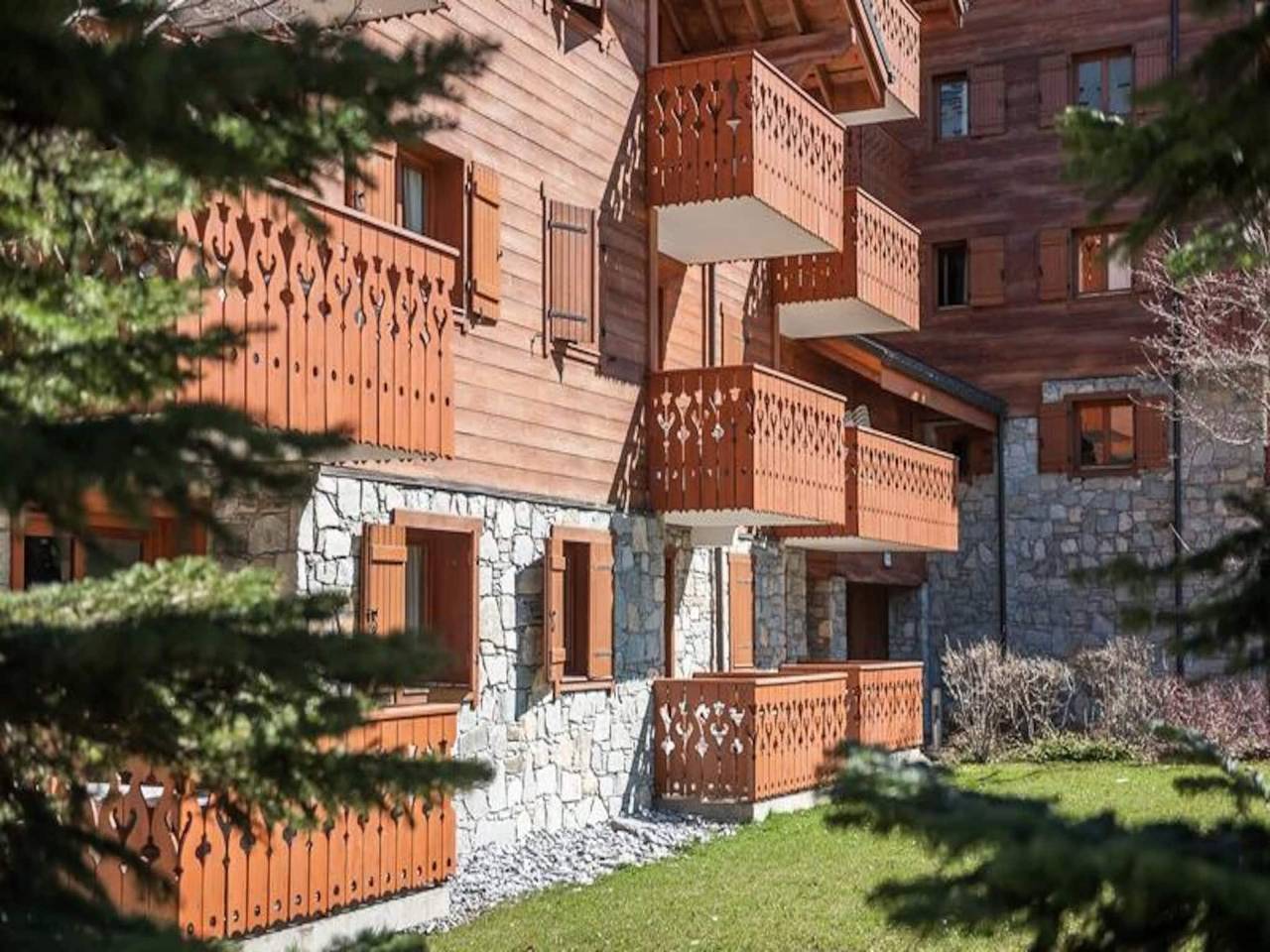 Appartement entier, Chalet à Carroz avec Sauna et Vue in Les Carroz, Arâches-la-Frasse
