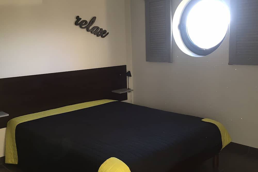 A 2 pas du Gr34, une villa de charme pour se reposer! in Ploumoguer, Région de Brest