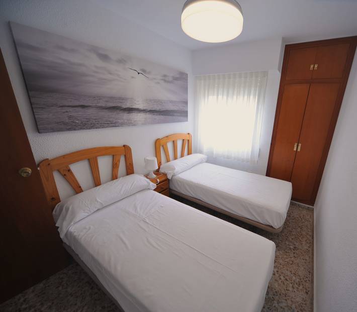 Gîte pour 8 personnes, avec jardin et terrasse, adapté aux familles à Benicasim - 3