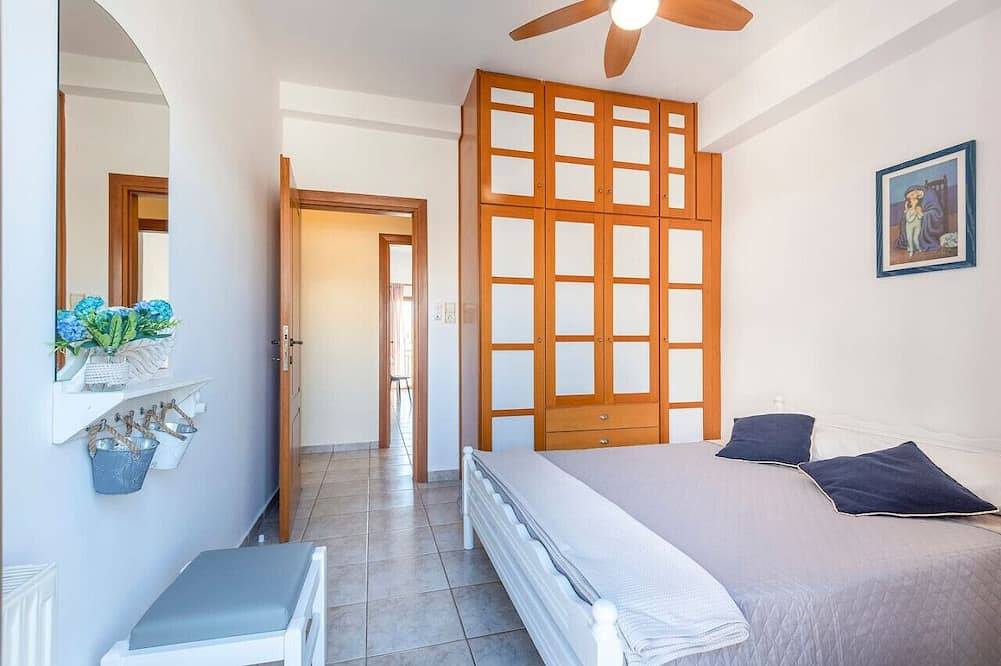 Ganze Wohnung, Beachside Retreat Steps to Kos in Kos Stadt, Kos