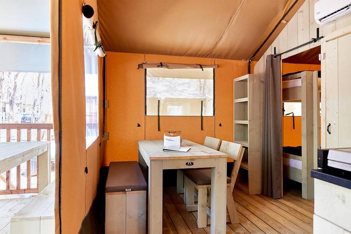 Campeggio Gasparina — Campeggio Gasparina | Villatent Outback | 4 pers. in Castelnuovo del Garda, Gardasee-Berge