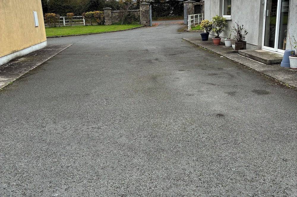 Hel lägenhet, Stickens Apartment in Kildare (grevskap)