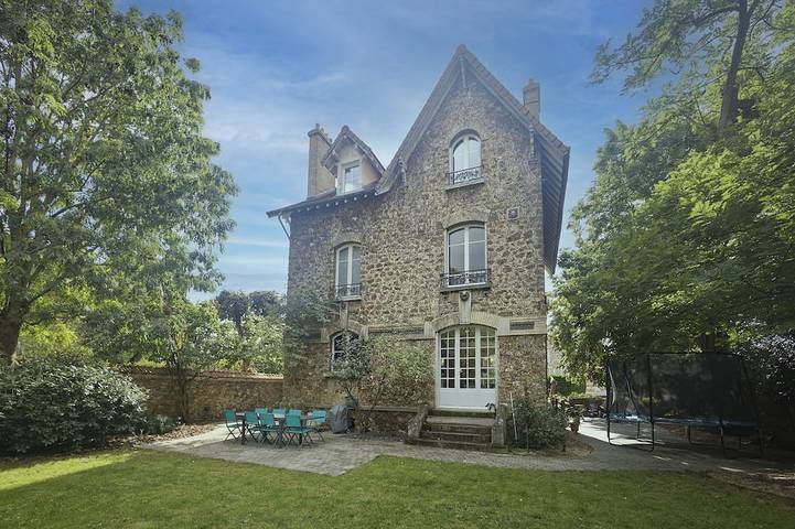 Maison de vacances pour 17 personnes, avec Terrasse et Jardin à Le Chesnay