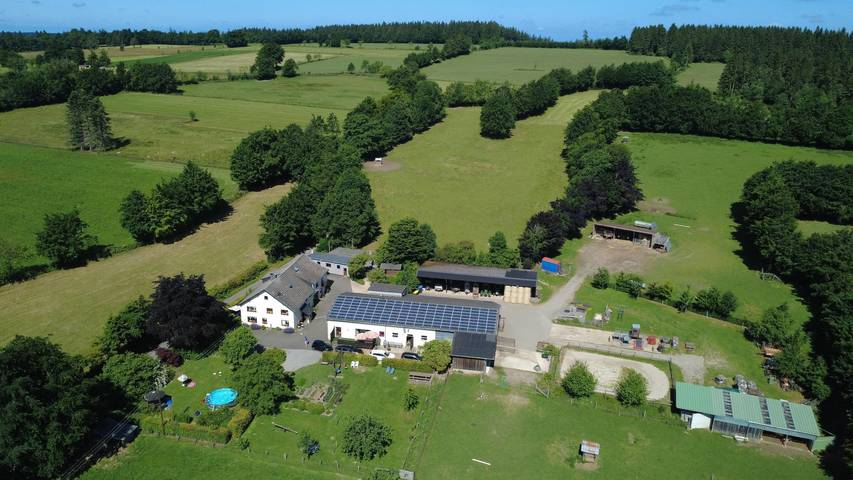 Ferienwohnung für 4 Personen, mit Balkon und Terrasse sowie Garten und Sauna in Monschau