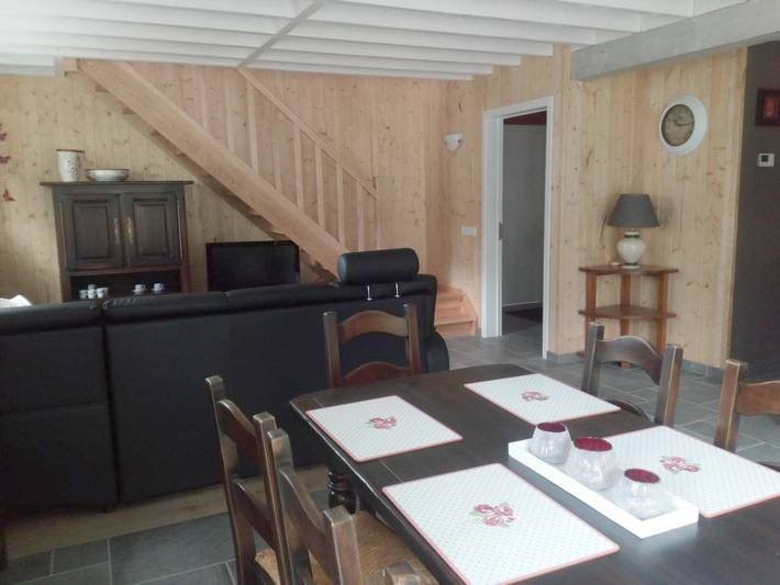 Location de vacances pour 6 personnes, avec terrasse et jardin, animaux acceptés à Herbeumont - 2