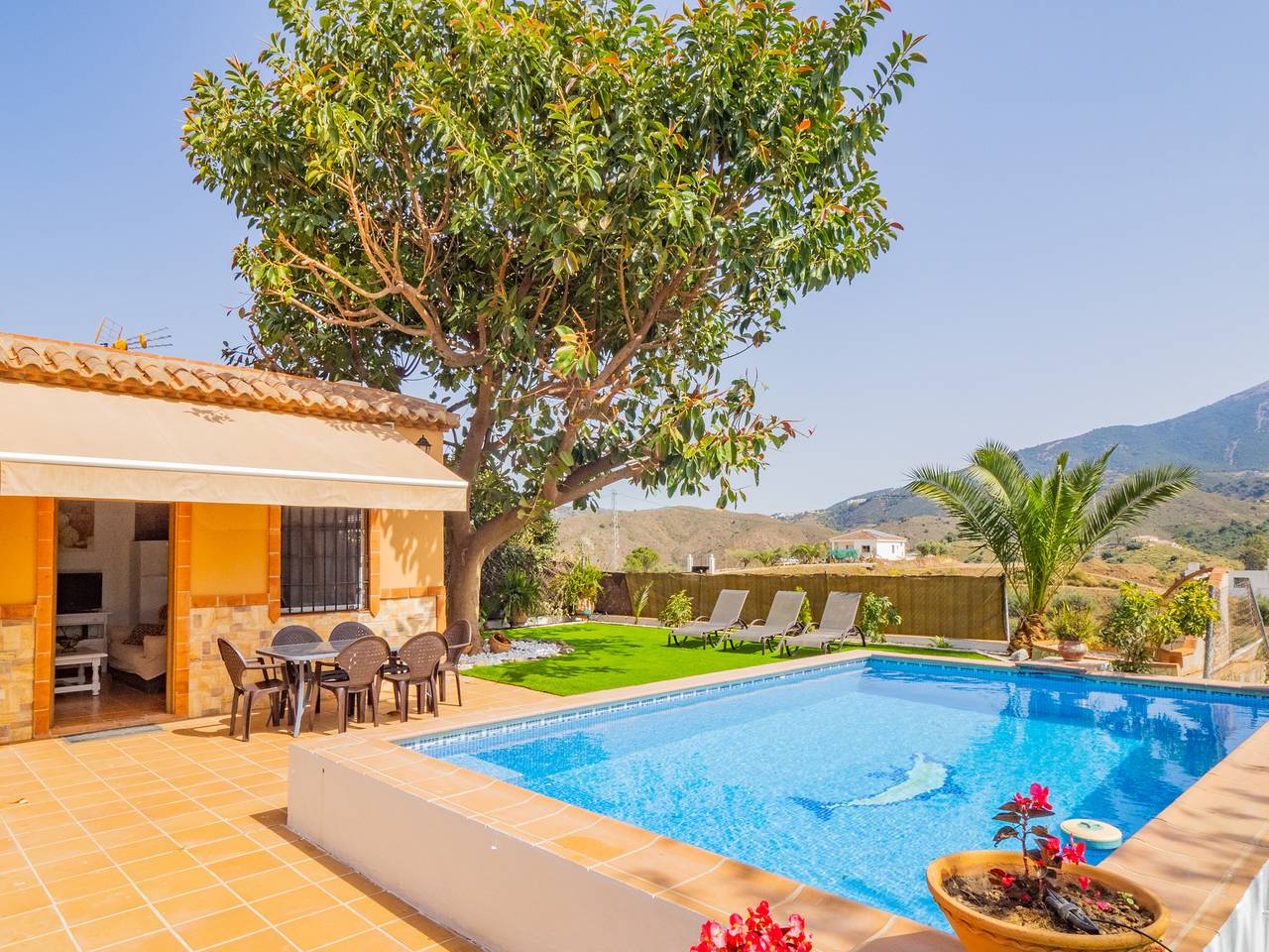 Cubo's Finca River Retreat High Privacy in Mijas, Costa del Sol