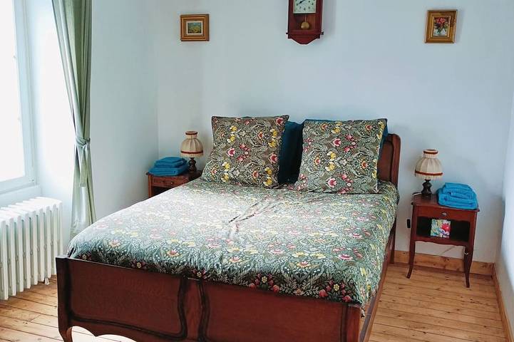 Gîte pour 8 personnes, avec jardin, animaux acceptés à Chammes - 2