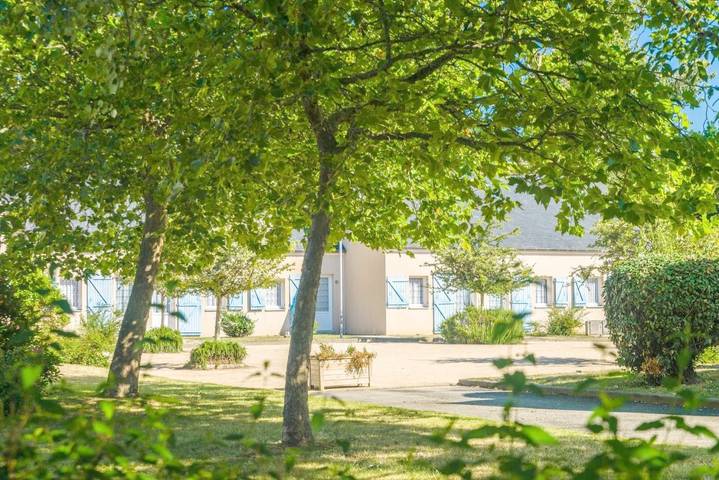 Parc de vacances pour 7 personnes, avec terrasse ainsi que piscine et jacuzzi, animaux acceptés dans le Morbihan - 3
