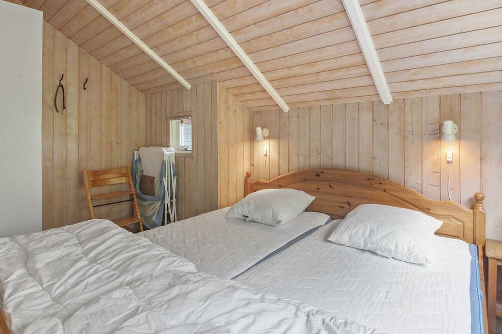 \"Pirkka\" - 50m to the fjord by Interhome in Hjarbæk, Limfjord in Westjütland