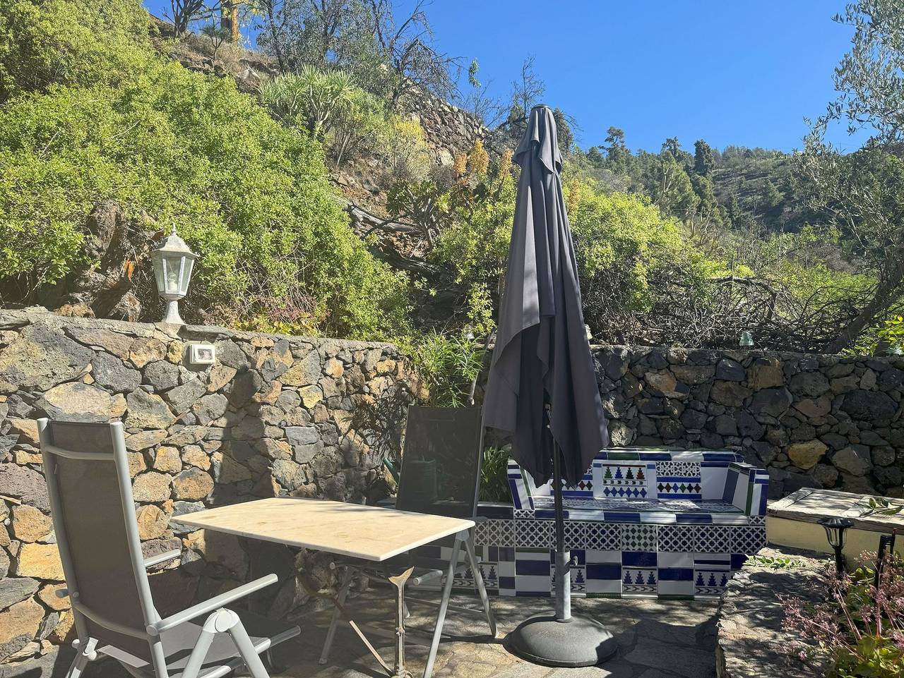 La antigua escuela in Tijarafe, La Palma Nord