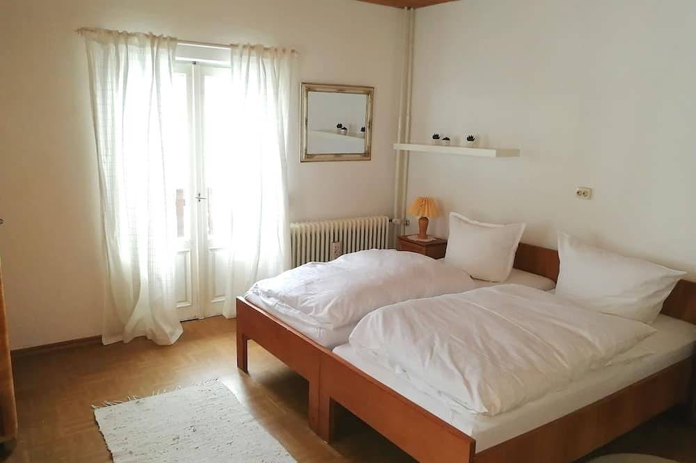 Ganze Wohnung, Fewo 85 m², 2 Schlafzi. für bis zu 6 Pers., Stube, Küche, 2 Bäder, Garten, Sauna in Ginzling, Zillertaler Alpen
