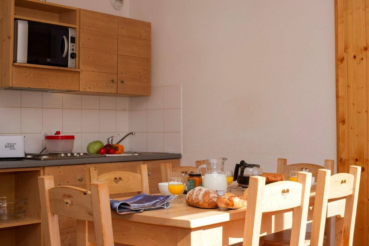 Three-Bedroom Apartment in Saint-Sorlin-d'Arves, Région de Saint-Jean-de-Maurienne