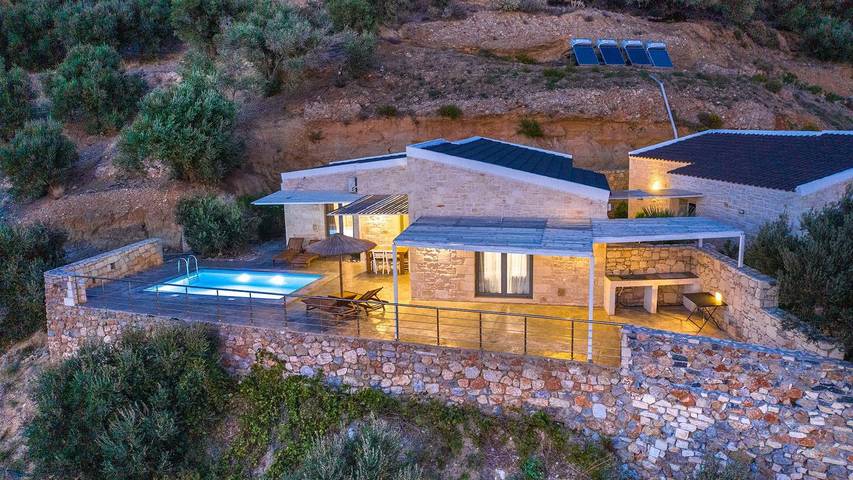 Ferienhaus für 5 Personen, mit Balkon und Pool sowie Garten in Plakias