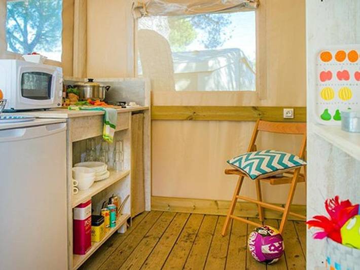 Camping pour 5 personnes, avec bassin pour enfant dans l' Aveyron - 4