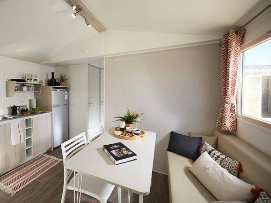 Camping Le Lagon d'Argelès - Mobile home 8 persons - Evolution 4 Rooms 6/8 People Air-conditioned + Tv in La Côte Vermeille, Argelès-sur-Mer