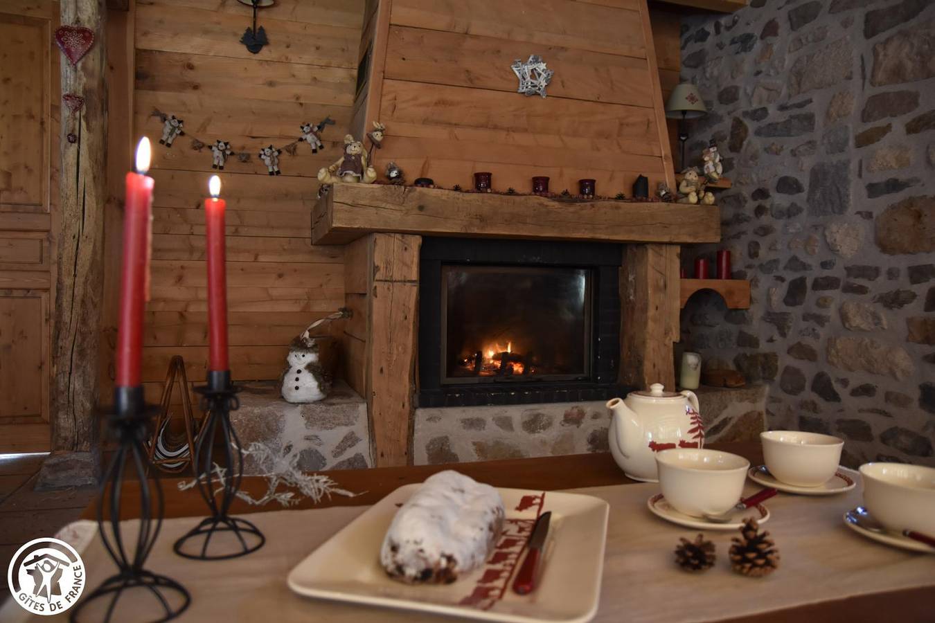 Le Planchat in Saint-Sauves-d'Auvergne, Parc naturel régional des Volcans d'Auvergne