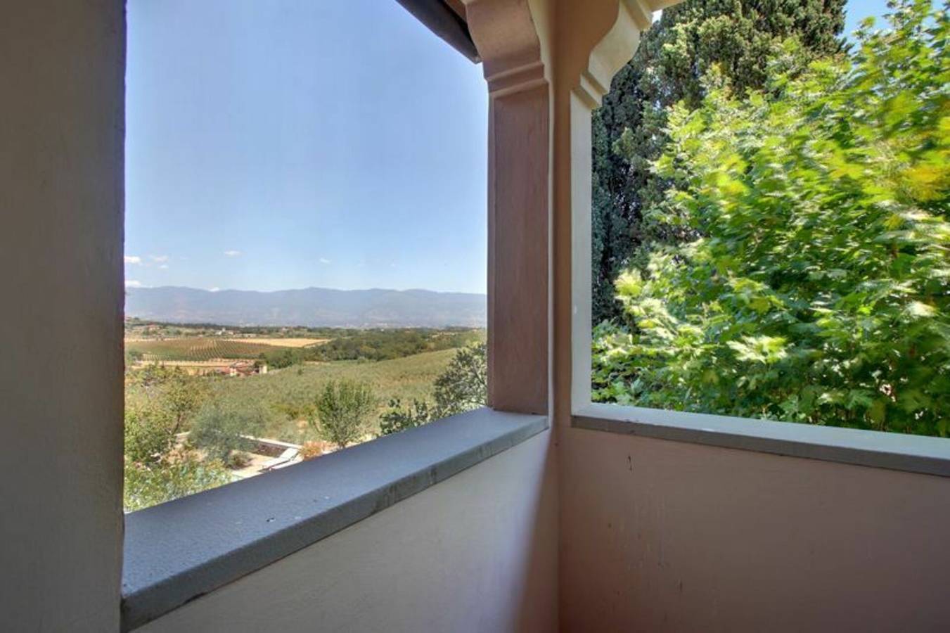 Villa Stolli in Figline e Incisa Valdarno, Chianti