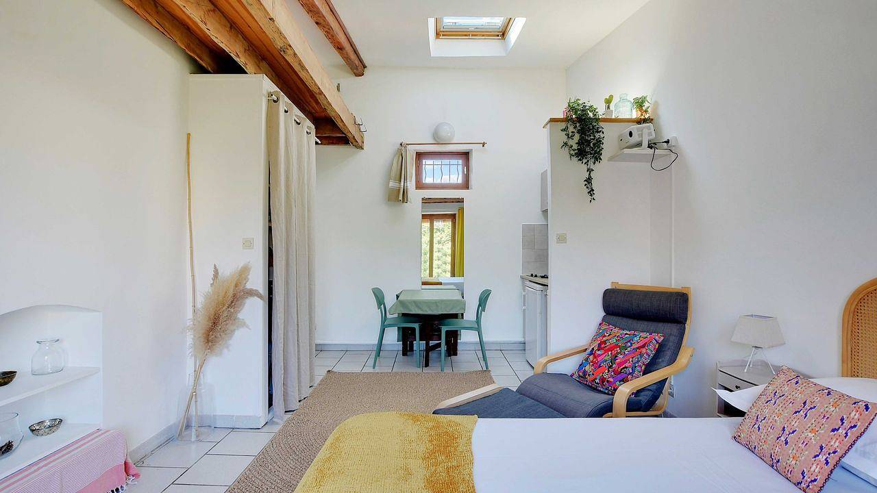Entire studio, Studio für 2 Personen (20 m²) in Paris in 10th Arrondissement, Paris