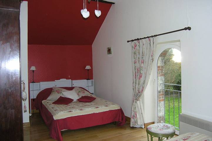 Location de vacances pour 11 personnes, avec jardin et jacuzzi ainsi que terrasse et sauna, animaux acceptés à Nouans-les-Fontaines - 2