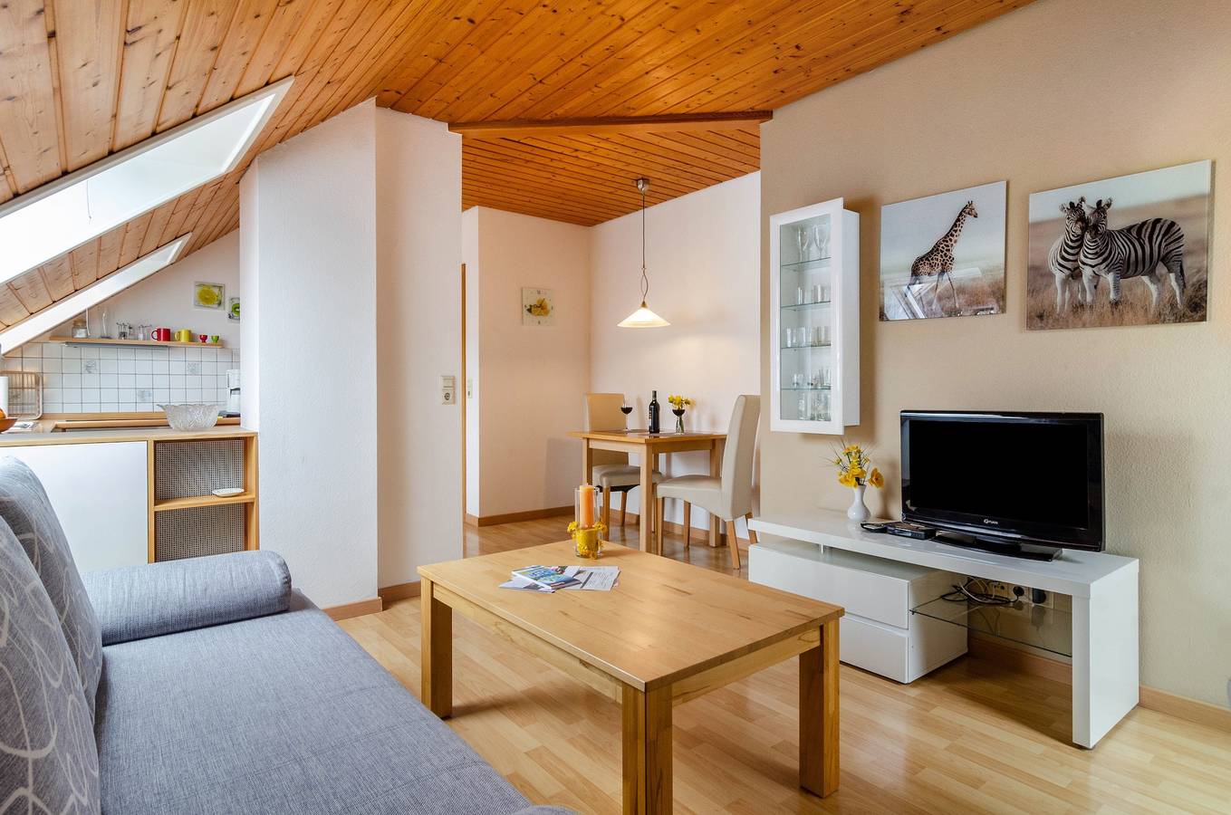 Apartamento entero, Apartamento 'Nr2' con balcón y Wi-Fi in Immenstaad, Immenstaad am Bodensee