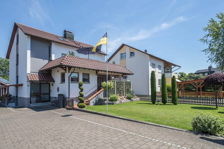 Ferienwohnung für 3 Personen, mit Garten
