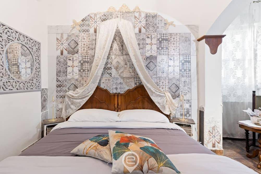 Domo Antico Borgo - Grey Room in Oristano, Campidano