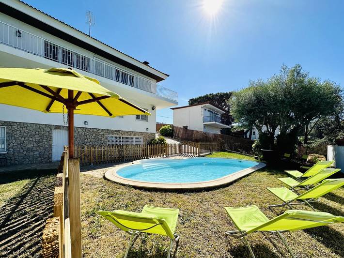 Villa voor 11 personen, with Balkon and Terras as well as Tuin and Zwembad in Platja d'Aro