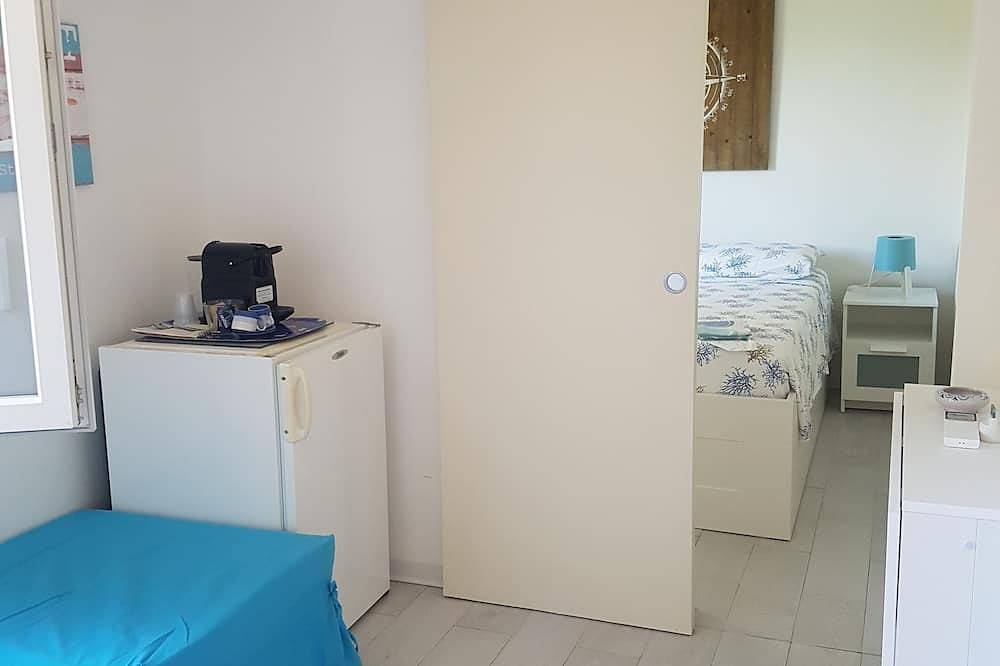 10% Disc. Rosa Dei Venti Room with bathroom, no kitchen, view of Arcip.Maddalena in Baja Sardinia, Arzachena