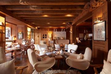 Hôtel pour 2 personnes, avec terrasse et sauna ainsi que jacuzzi et piscine, animaux acceptés dans Office de Tourisme de Megeve