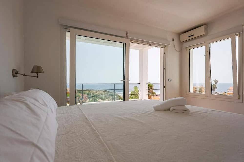 Villa Punta Carnero in Punta Carnero, Algeciras