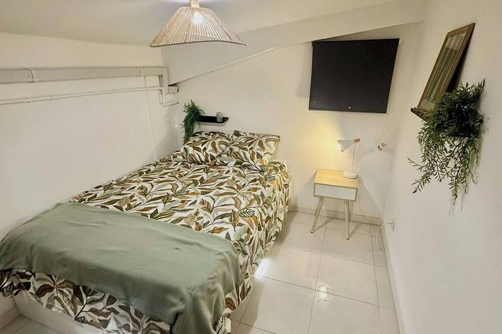 Entire apartment, Spacious 4-room apartment with air conditioning, private parking, and a tram stop 5 minutes away in Saint-Jean-de-Védas, Mediterranean Coast (France)