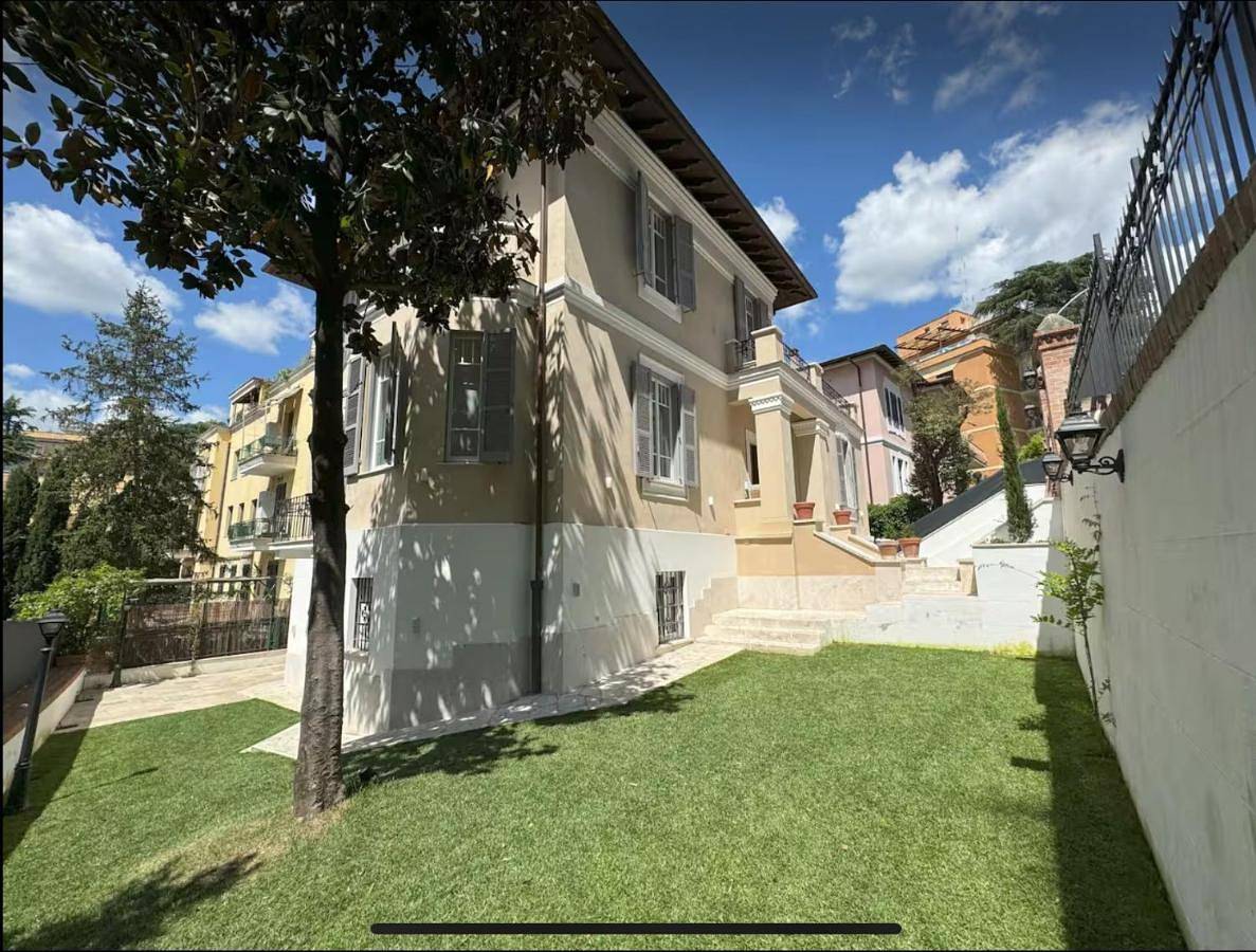 Villa Lina - sky earth liberty villa - 5 min from tube in Roma, Provincia di Roma