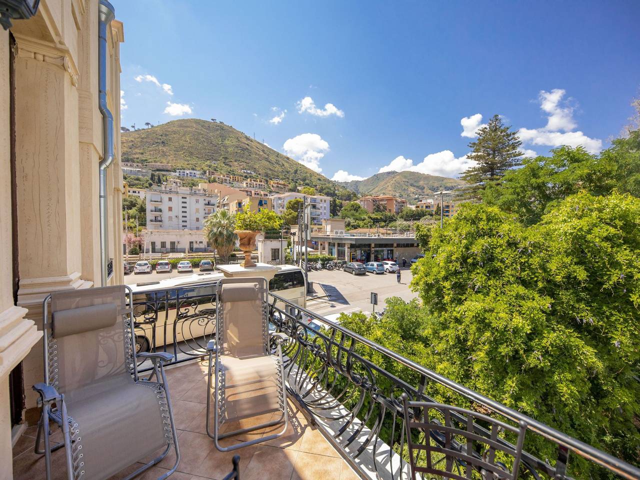 Entire apartment, Liberty House in Cefalù, Cefalù (Municipality)